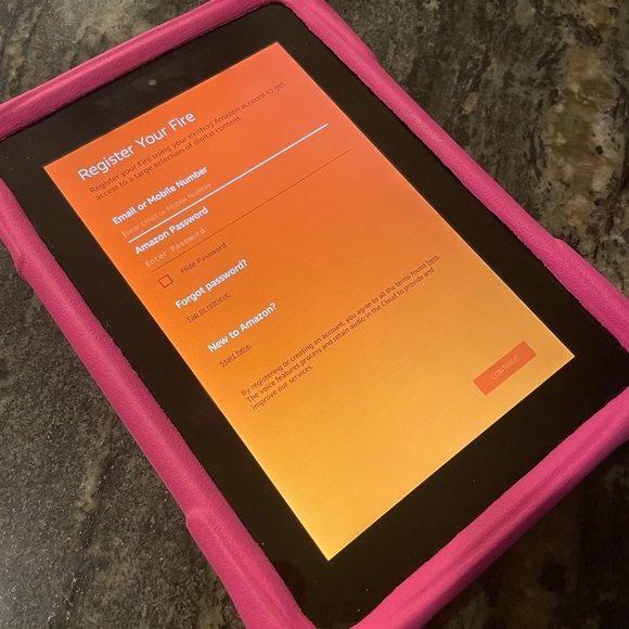 Amazon Kindle Fire kids and comes with charger and case - Picture 8 of 8